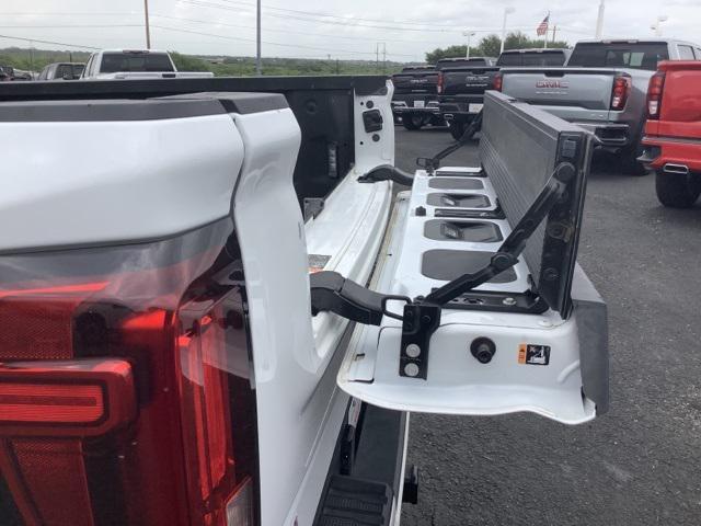 Photo of 2022 Summit White GMC Sierra 1500