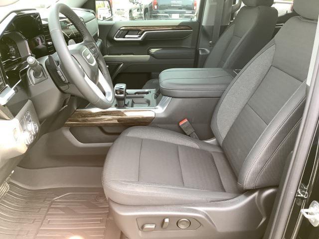 Photo of 2025 Onyx Black GMC Sierra 1500
