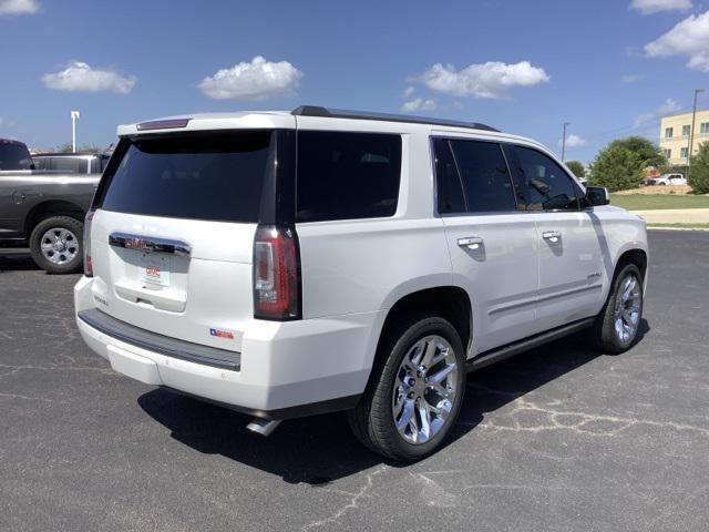 Photo of 2019 White Frost Tricoat GMC Yukon