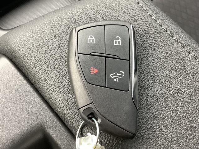 Photo of 2025 Summit White GMC Sierra 1500
