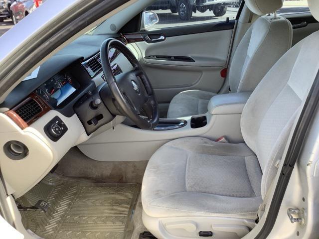 Photo of 2011 Silver Ice Metallic Chevrolet Impala