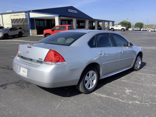 Photo of 2011 Silver Ice Metallic Chevrolet Impala