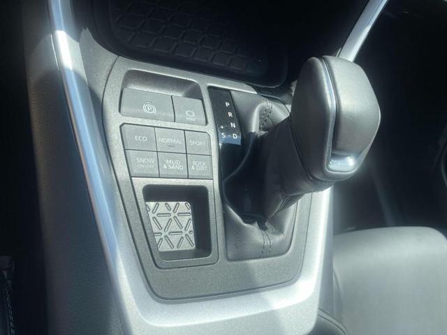 Photo of 2025 Silver Sky Metallic Toyota RAV4