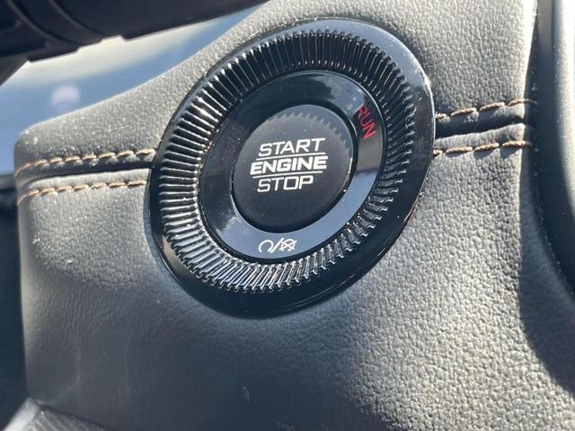 Photo of 2023 Redline Pearlcoat Jeep Compass