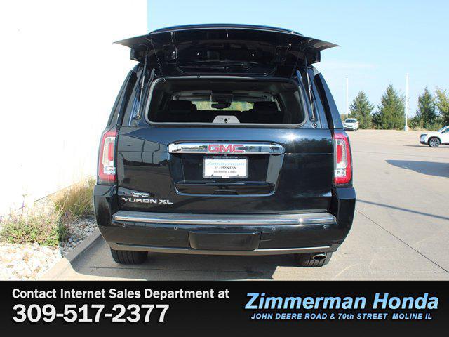 Photo of 2017 Onyx Black GMC Yukon XL