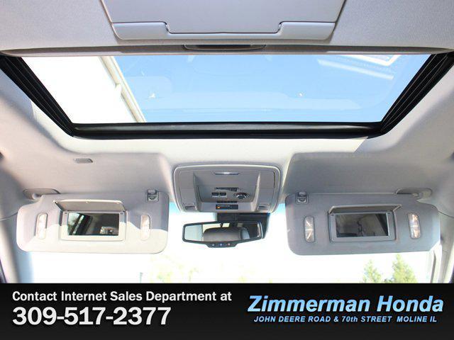 Photo of 2017 Onyx Black GMC Yukon XL