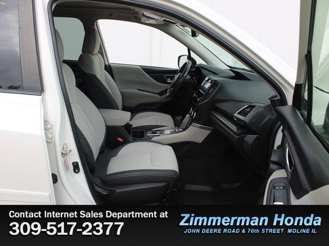 Photo of 2020 Crystal White Pearl Subaru Forester