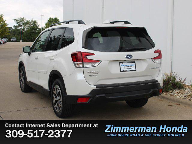 Photo of 2020 Crystal White Pearl Subaru Forester