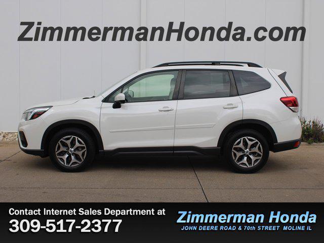 Photo of 2020 Crystal White Pearl Subaru Forester