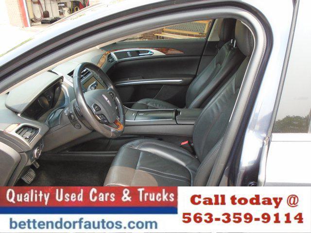 Photo of 2013 Smoked Quartz Metallic Tinted Clearcoat Lincoln MKZ