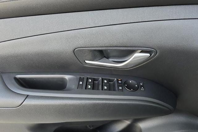 Photo of 2025 Atlantic Blue Hyundai TUCSON