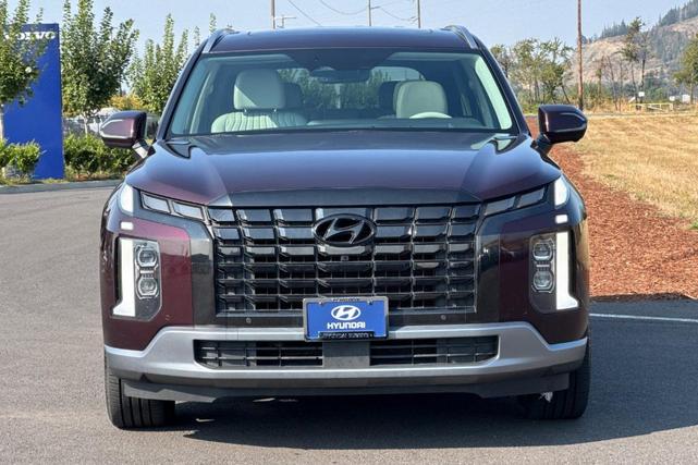 Photo of 2023 Burgundy Hyundai PALISADE