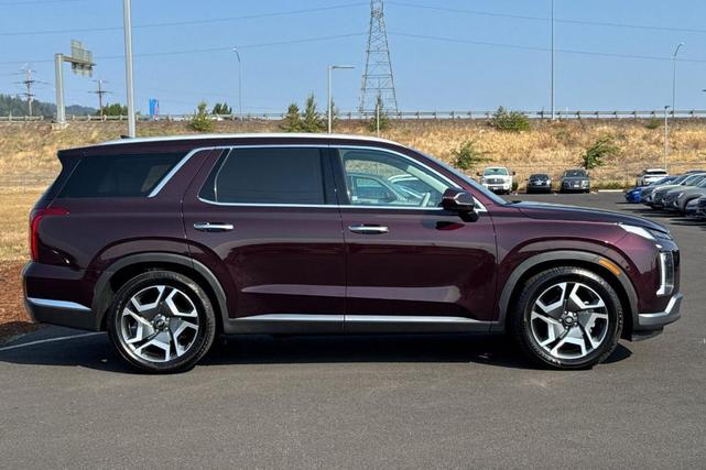 Photo of 2023 Burgundy Hyundai PALISADE
