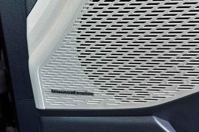 Photo of 2023 Burgundy Hyundai PALISADE