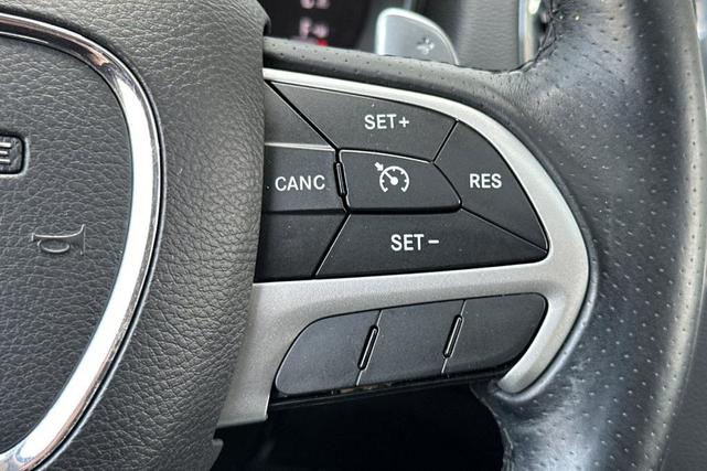 Photo of 2015 Bright White Clearcoat Dodge Durango