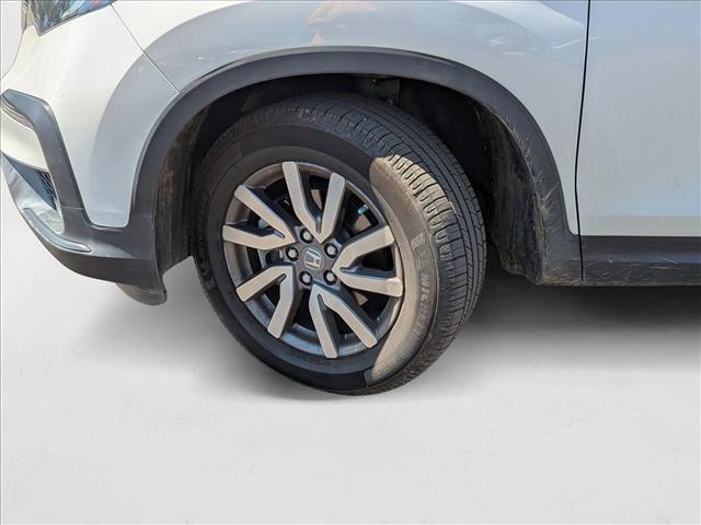 Photo of 2021 Platinum White Pearl Honda Pilot