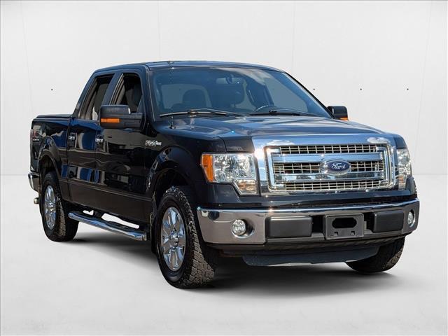 Photo of 2014 Tuxedo Black Metallic Ford F-150
