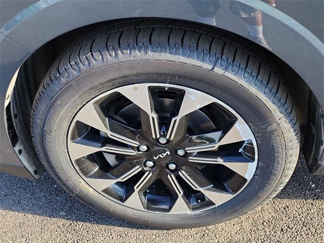 Photo of 2022 Astra Blue Kia Carnival