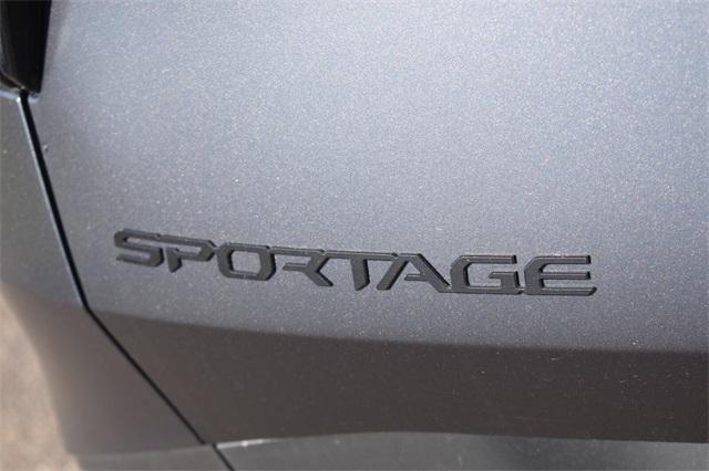 Photo of 2026 Panthera Metal Gray Kia Sportage