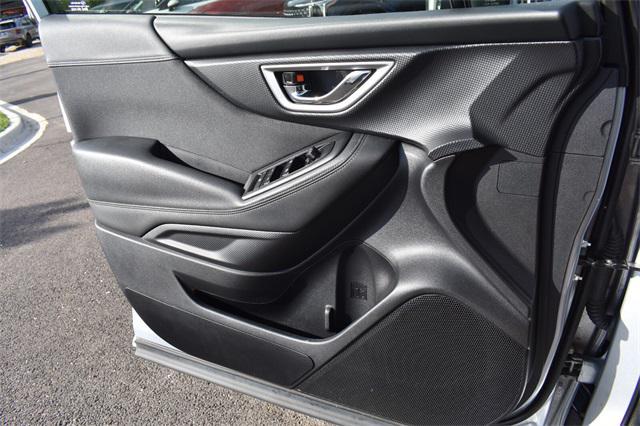 Photo of 2023 Ice Silver Metallic Subaru Forester