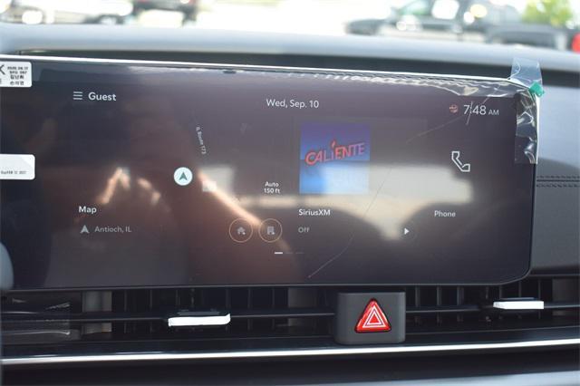 Photo of 2026 Ceramic Silver Kia Carnival