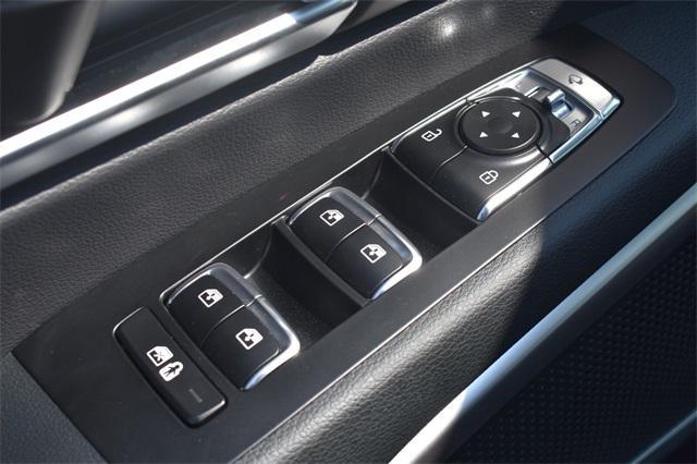 Photo of 2025 Wolf Gray Kia Telluride