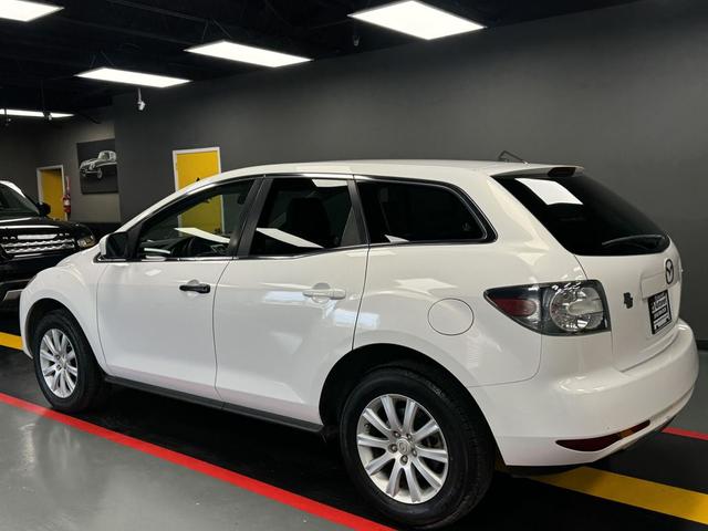 Photo of 2010 White Mazda CX-7