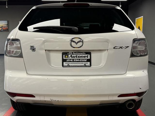 Photo of 2010 White Mazda CX-7