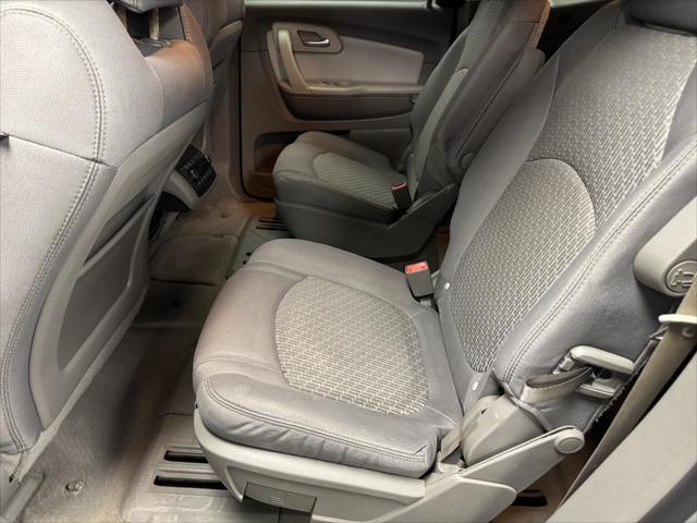 Photo of 2012 Silver Chevrolet Traverse