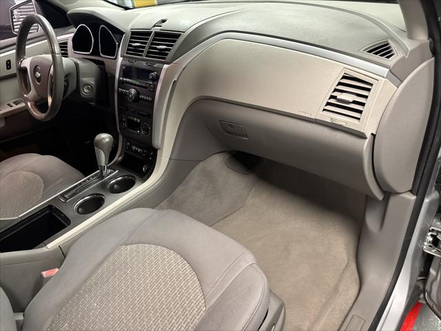 Photo of 2012 Silver Chevrolet Traverse