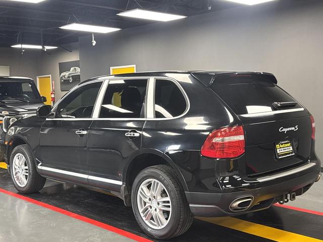 Photo of 2008 Black Porsche Cayenne