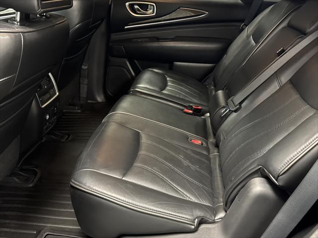 Photo of 2014 Black INFINITI QX60