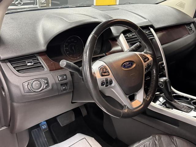 Photo of 2012 Black Ford Edge