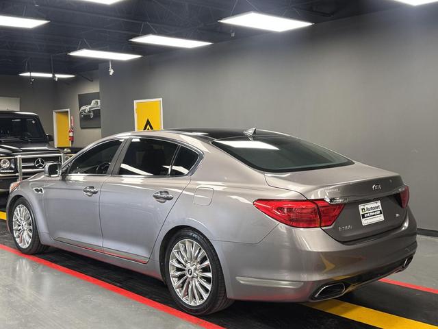 Photo of 2015 Silver Kia K900