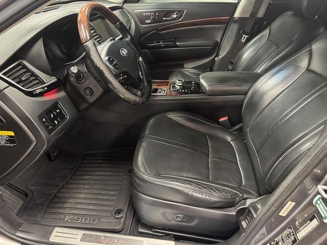 Photo of 2015 Silver Kia K900