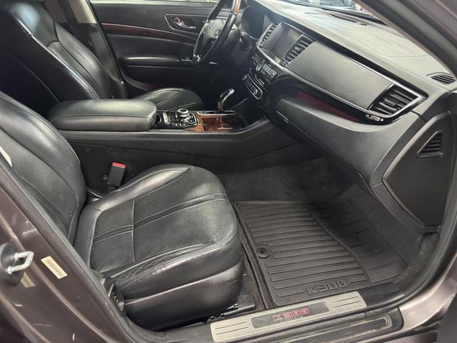 Photo of 2015 Silver Kia K900