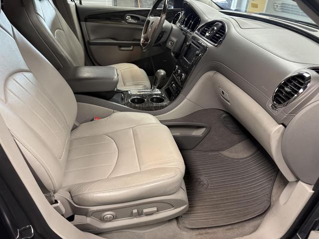 Photo of 2014 Gray Buick Enclave