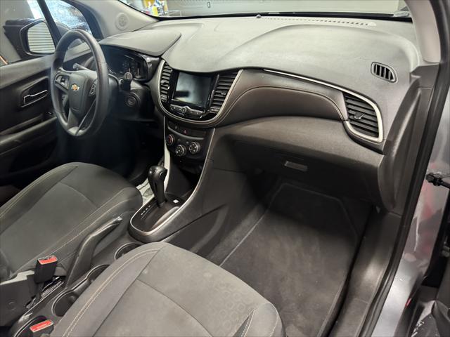 Photo of 2020 Gray Chevrolet Trax