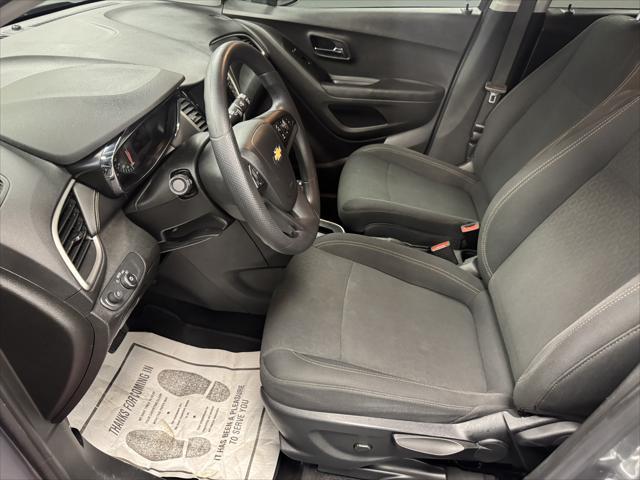 Photo of 2020 Gray Chevrolet Trax
