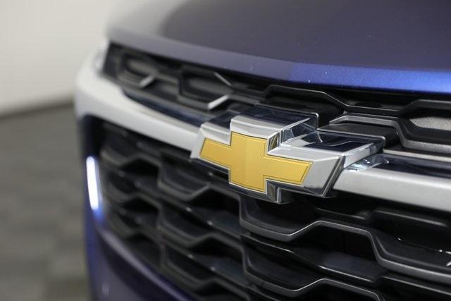 Photo of 2024 Blue Glow Metallic Chevrolet Trax