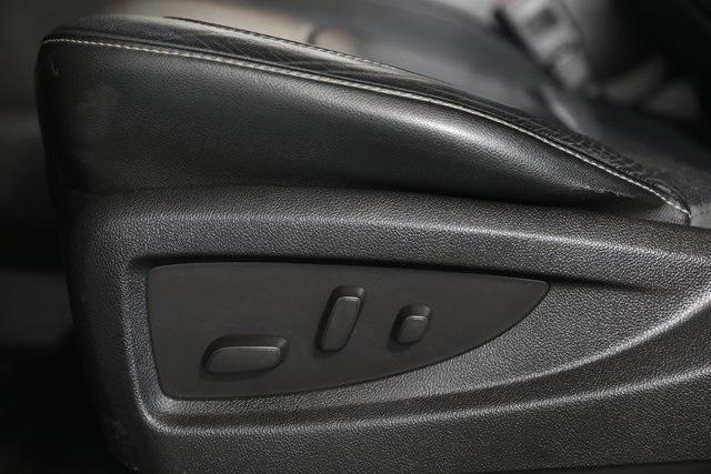 Photo of 2015 Summit White Chevrolet Suburban