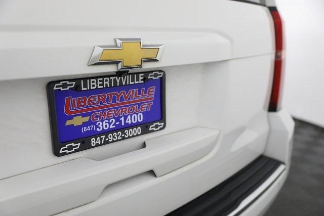 Photo of 2015 Summit White Chevrolet Suburban
