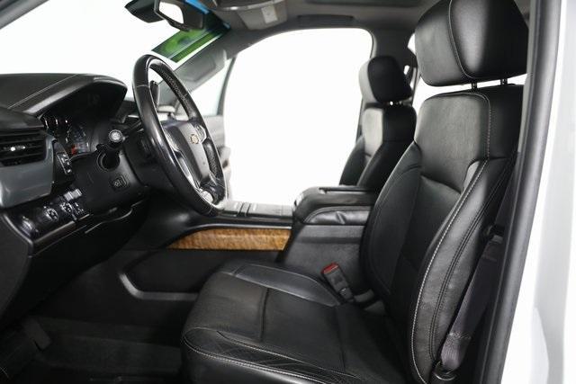 Photo of 2015 Summit White Chevrolet Suburban