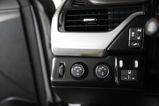 Photo of 2015 Summit White Chevrolet Suburban