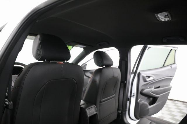 Photo of 2025 Summit White Chevrolet Trax