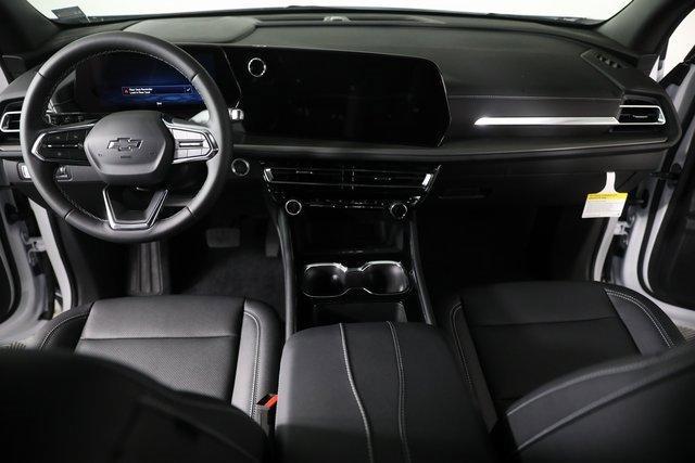 Photo of 2026 White Chevrolet Traverse