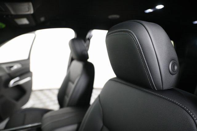 Photo of 2026 White Chevrolet Traverse
