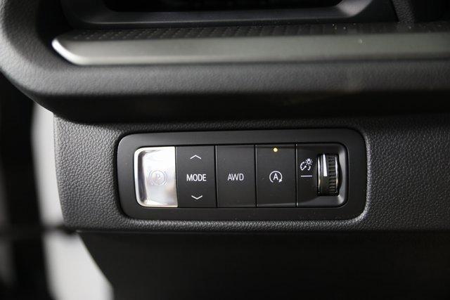 Photo of 2026 White Chevrolet Traverse