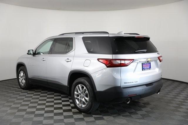 Photo of 2020 Silver Ice Metallic Chevrolet Traverse