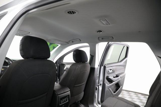 Photo of 2020 Silver Ice Metallic Chevrolet Traverse